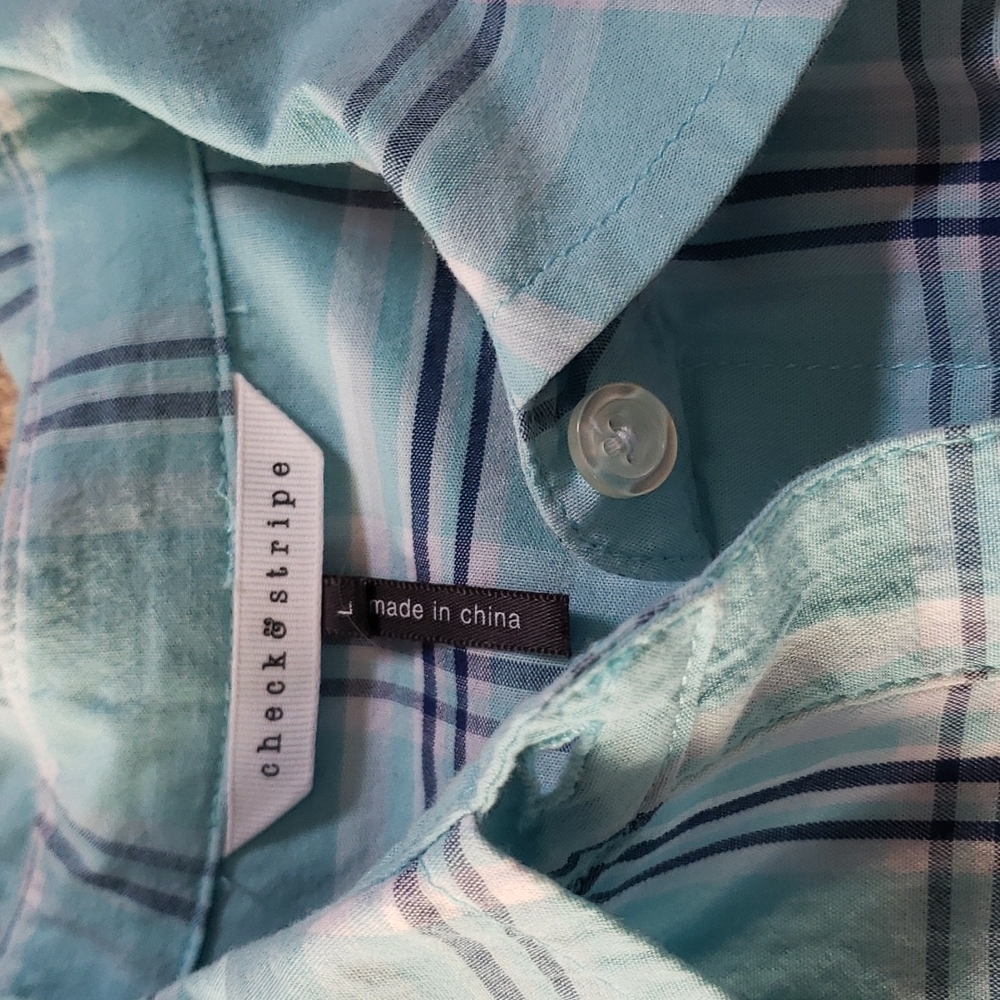 Basic button down sz L - Picture 3 of 10